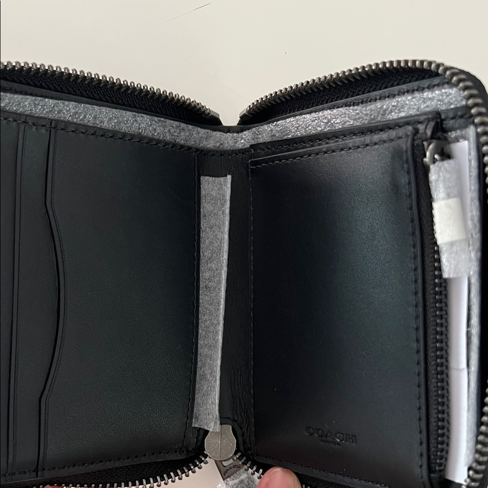 Coach Navy Dalmatian Zip Wallet - Picture 3 of 3
